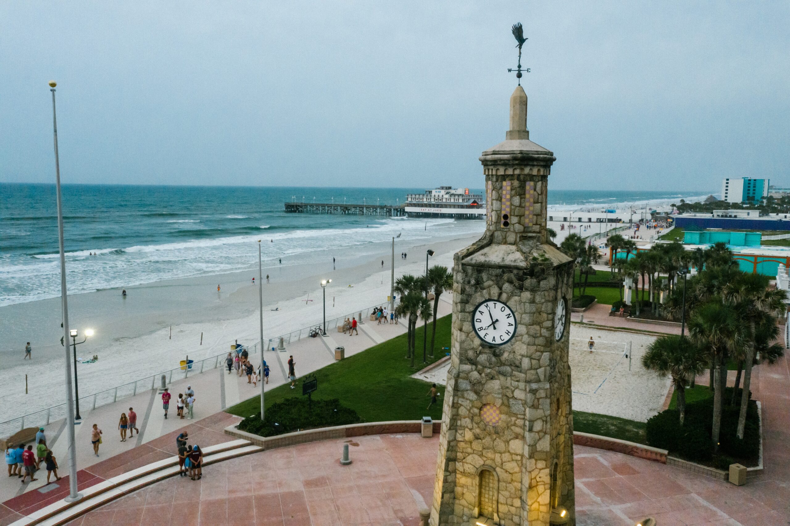 Clock-tower-in-daytona-beach-florida